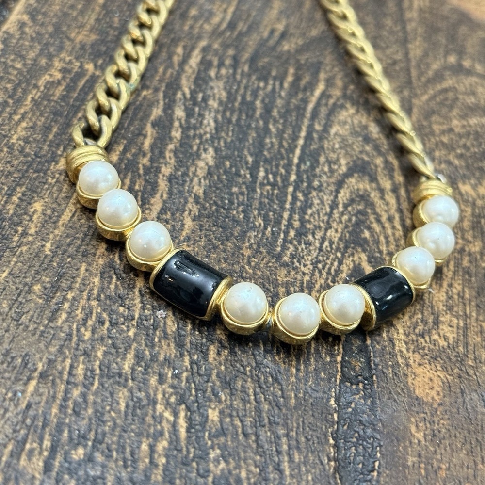 Vtg 80s MONET Black Gold Tone Faux Pearl Collar Necklace Crescent Center Classy - Picture 1 of 5